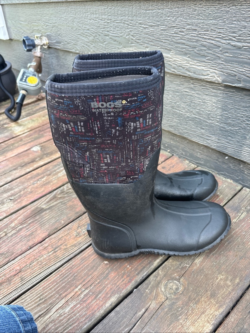 Womens 11 BOGS Carver Sparks Boots Waterproof Pull On Black Print -5 Degrees